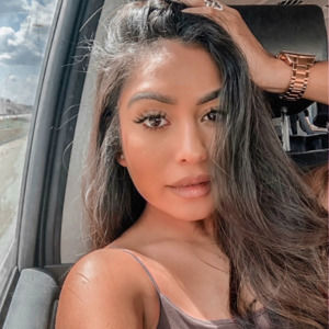 Meet your Posher, Debbie